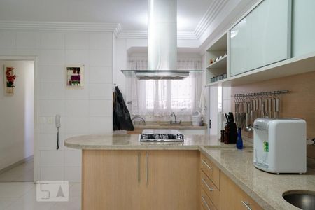 Apartamento para alugar com 234m², 4 quartos e 5 vagasCozinha