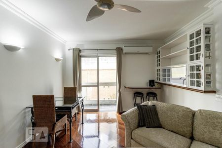 Sala de apartamento para alugar com 1 quarto, 56m² em Vila Nova Conceição, São Paulo