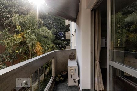 Apartamento para alugar com 56m², 1 quarto e 1 vaga Apartamento para alugar com 56m², 1 quarto e 1 vagaVaranda