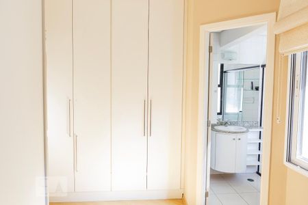 Apartamento à venda com 64m², 2 quartos e 1 vaga Apartamento à venda com 64m², 2 quartos e 1 vagaSuite