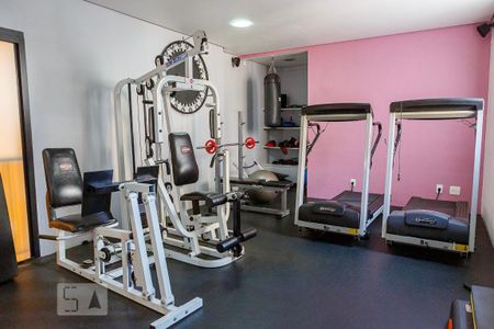 Apartamento à venda com 64m², 2 quartos e 1 vaga Apartamento à venda com 64m², 2 quartos e 1 vagaAcademia