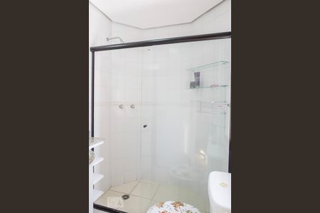 Apartamento à venda com 64m², 2 quartos e 1 vaga Apartamento à venda com 64m², 2 quartos e 1 vagaBanheiro da Suite