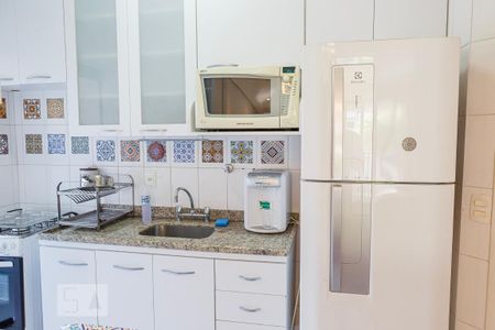 Apartamento à venda com 64m², 2 quartos e 1 vaga Apartamento à venda com 64m², 2 quartos e 1 vagaCozinha