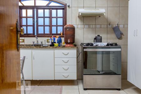 Casa à venda com 168m², 3 quartos e 4 vagas Casa à venda com 168m², 3 quartos e 4 vagasCozinha