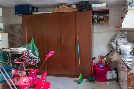 Casa à venda com 168m², 3 quartos e 4 vagas Casa à venda com 168m², 3 quartos e 4 vagasLavanderia