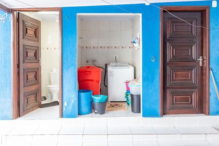 Casa à venda com 168m², 3 quartos e 4 vagas Casa à venda com 168m², 3 quartos e 4 vagasLavanderia