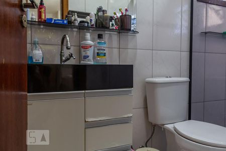 Casa à venda com 168m², 3 quartos e 4 vagas Casa à venda com 168m², 3 quartos e 4 vagasSuíte 3 - Bnaheiro