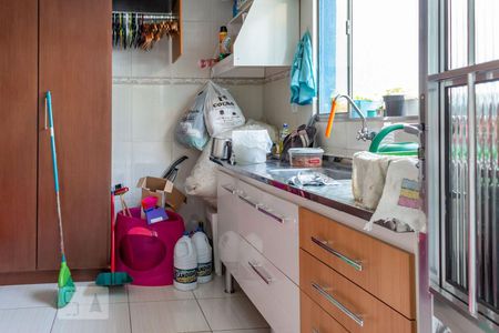 Casa à venda com 168m², 3 quartos e 4 vagas Casa à venda com 168m², 3 quartos e 4 vagasLavanderia