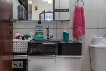 Casa à venda com 168m², 3 quartos e 4 vagas Casa à venda com 168m², 3 quartos e 4 vagasSuíte 2 - Banheiro