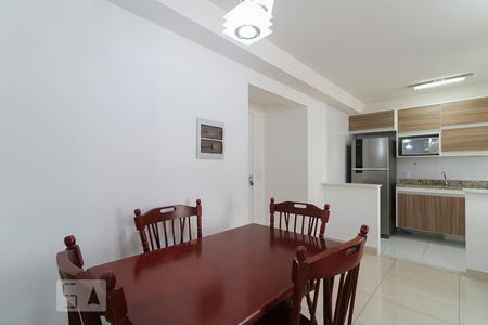 Apartamento para alugar com 80m², 3 quartos e 2 vagas Apartamento para alugar com 80m², 3 quartos e 2 vagasSala