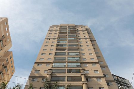 Apartamento para alugar com 80m², 3 quartos e 2 vagas Apartamento para alugar com 80m², 3 quartos e 2 vagasFachada