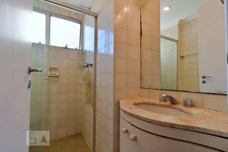 Apartamento para alugar com 68m², 2 quartos e 1 vagaBanheiro da Suíte