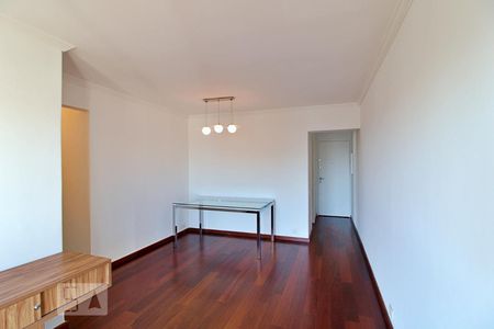 Sala de apartamento para alugar com 2 quartos, 68m² em Vila Suzana, São Paulo