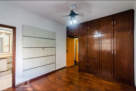 Apartamento para alugar com 180m², 3 quartos e 2 vagas Apartamento para alugar com 180m², 3 quartos e 2 vagasSuíte 2