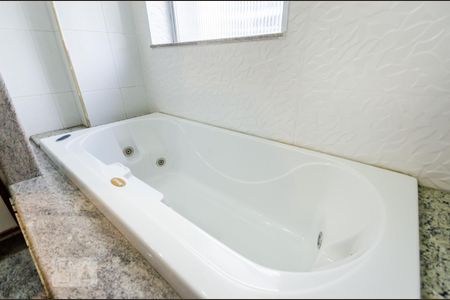 Apartamento para alugar com 180m², 3 quartos e 2 vagas Apartamento para alugar com 180m², 3 quartos e 2 vagasBanheira hidromassagem