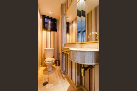 Apartamento para alugar com 180m², 3 quartos e 2 vagas Apartamento para alugar com 180m², 3 quartos e 2 vagasLavabo