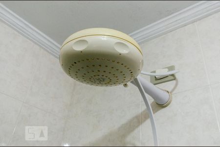 Apartamento para alugar com 180m², 3 quartos e 2 vagas Apartamento para alugar com 180m², 3 quartos e 2 vagasChuveiro