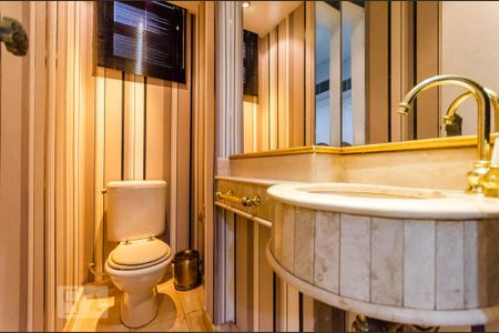 Lavabo de apartamento para alugar com 3 quartos, 180m² em Gonzaga, Santos
