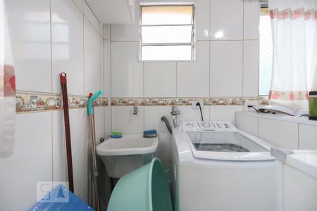 Casa à venda com 250m², 3 quartos e 6 vagasLavanderia