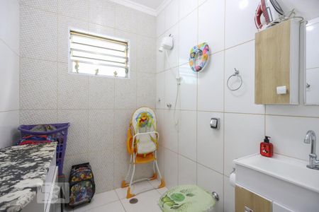 Casa à venda com 250m², 3 quartos e 6 vagasBanheiro Social