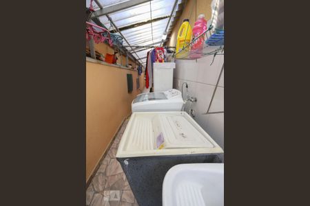 Casa à venda com 250m², 3 quartos e 6 vagasLavanderia