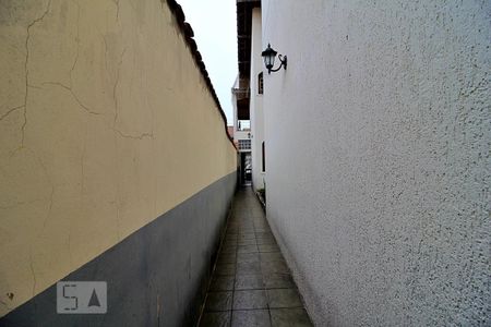 Casa à venda com 178m², 3 quartos e 2 vagasCorredor