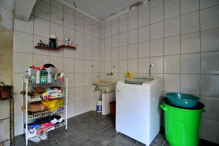 Casa à venda com 178m², 3 quartos e 2 vagasÁrea de Serviço