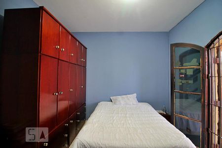 Casa à venda com 178m², 3 quartos e 2 vagasQuarto 3