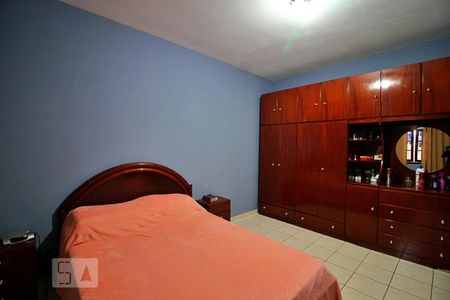Casa à venda com 178m², 3 quartos e 2 vagasQuarto Suíte