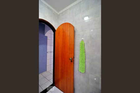 Lavabo de casa à venda com 3 quartos, 178m² em Parque Marajoara, Santo André