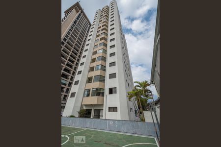 Apartamento para alugar com 65m², 2 quartos e 1 vaga Apartamento para alugar com 65m², 2 quartos e 1 vagaFachada
