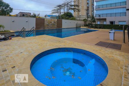 Apartamento à venda com 68m², 2 quartos e 1 vagaPiscina