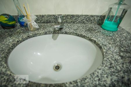 Casa para alugar com 200m², 3 quartos e 2 vagasBanheiro de Serviço - Torneira