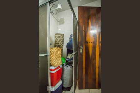 Casa para alugar com 200m², 3 quartos e 2 vagasBanheiro de Serviço