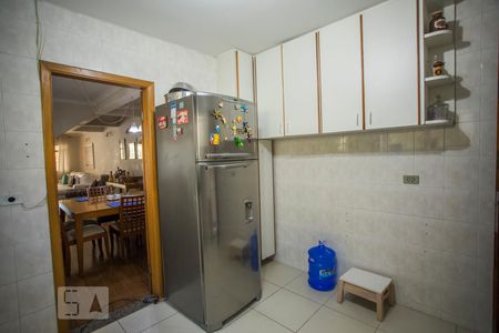 Casa para alugar com 200m², 3 quartos e 2 vagasCozinha