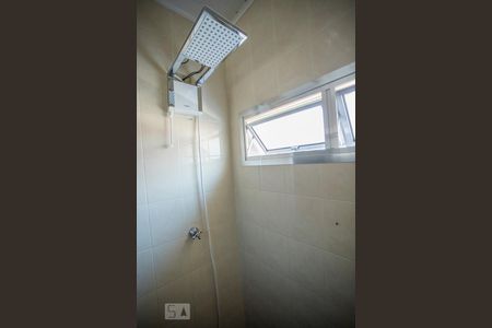 Casa para alugar com 200m², 3 quartos e 2 vagasBanheiro 2 - Chuveiro