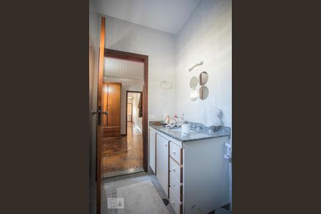 Casa para alugar com 200m², 3 quartos e 2 vagasBanheiro Suite