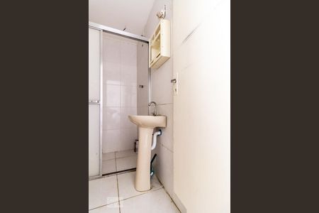 Banheiro de kitnet/studio para alugar com 1 quarto, 40m² em Consolação, São Paulo