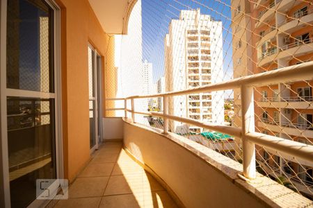 Apartamento à venda com 67m², 3 quartos e 1 vaga Apartamento à venda com 67m², 3 quartos e 1 vagaSacada da Sala e Quarto 01