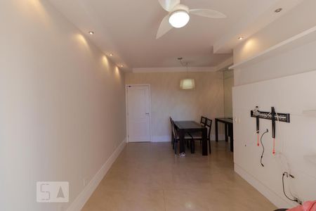 Apartamento à venda com 67m², 3 quartos e 1 vaga Apartamento à venda com 67m², 3 quartos e 1 vagaSala