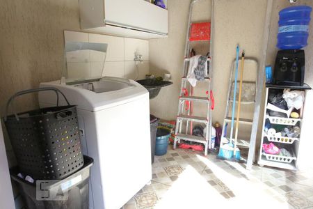 Casa à venda com 150m², 3 quartos e 1 vagaLavanderia