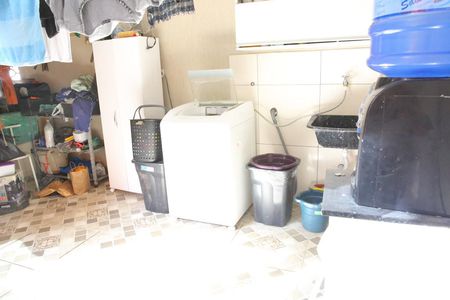 Casa à venda com 150m², 3 quartos e 1 vagaLavanderia