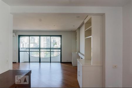 Sala de apartamento à venda com 3 quartos, 160m² em Pacaembu, São Paulo