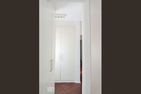 Apartamento à venda com 160m², 3 quartos e 2 vagas Apartamento à venda com 160m², 3 quartos e 2 vagasCloset da suíte 1