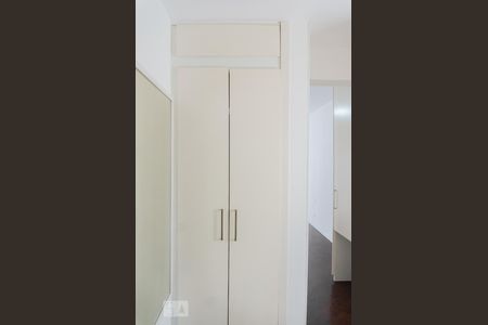 Apartamento à venda com 160m², 3 quartos e 2 vagas Apartamento à venda com 160m², 3 quartos e 2 vagasCloset da suíte 1