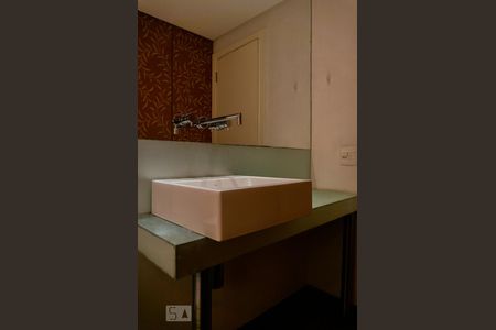Lavabo de apartamento à venda com 3 quartos, 160m² em Pacaembu, São Paulo