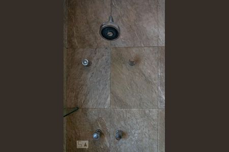 Apartamento à venda com 160m², 3 quartos e 2 vagas Apartamento à venda com 160m², 3 quartos e 2 vagasBanheiro da Suíte 1