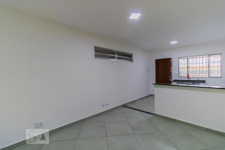 Sala de casa para alugar com 1 quarto, 40m² em Vila Ré, São Paulo