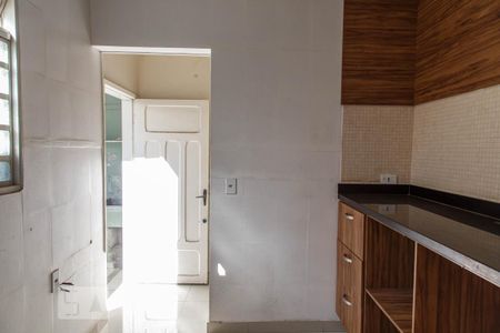 Cozinha de casa para alugar com 1 quarto, 60m² em Vila Azevedo, São Paulo