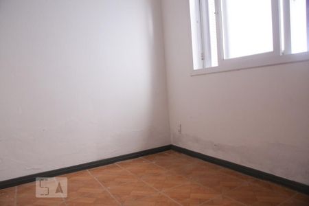 Quarto 1 de casa para alugar com 2 quartos, 65m² em Espírito Santo, Porto Alegre